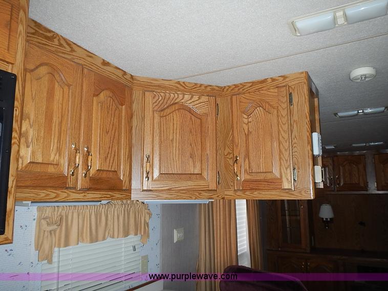 image for item I3595 1996 Travel Supreme 33RLSS camper