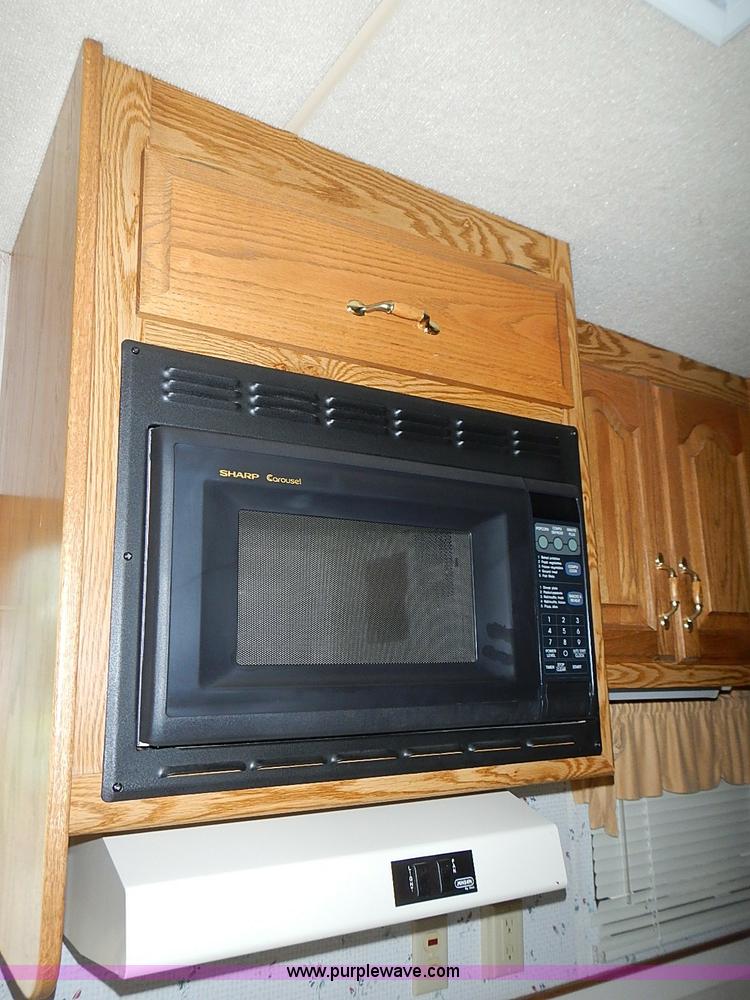 image for item I3595 1996 Travel Supreme 33RLSS camper