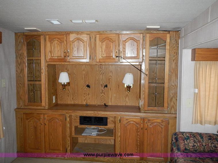 image for item I3595 1996 Travel Supreme 33RLSS camper