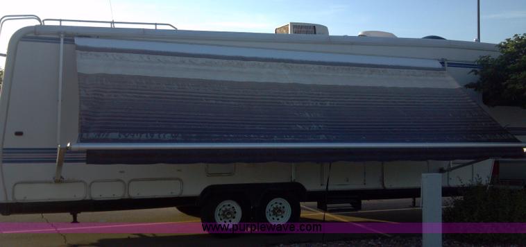 image for item I3595 1996 Travel Supreme 33RLSS camper