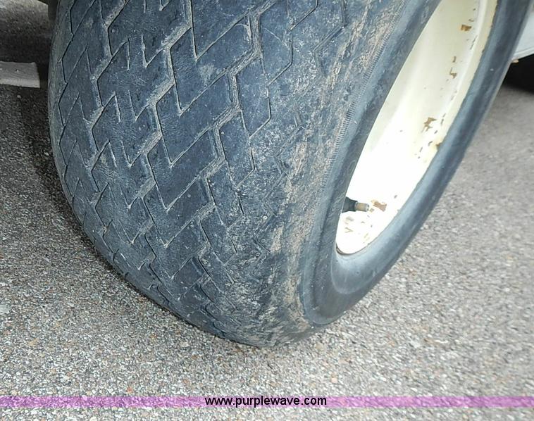 image for item I3605 (5) Club Car electric golf carts