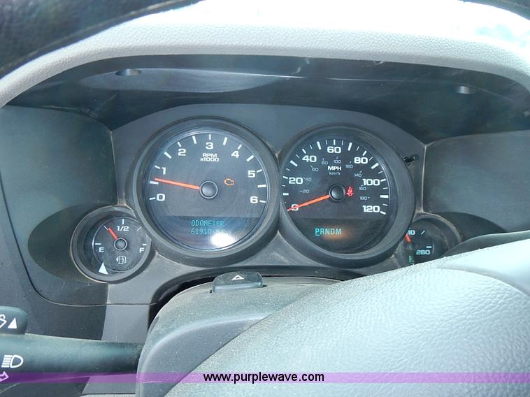 image for item I3606 2011 Chevrolet Silverado 1500 Ext. Cab pickup truck