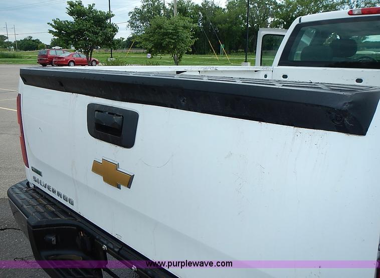 image for item I3606 2011 Chevrolet Silverado 1500 Ext. Cab pickup truck