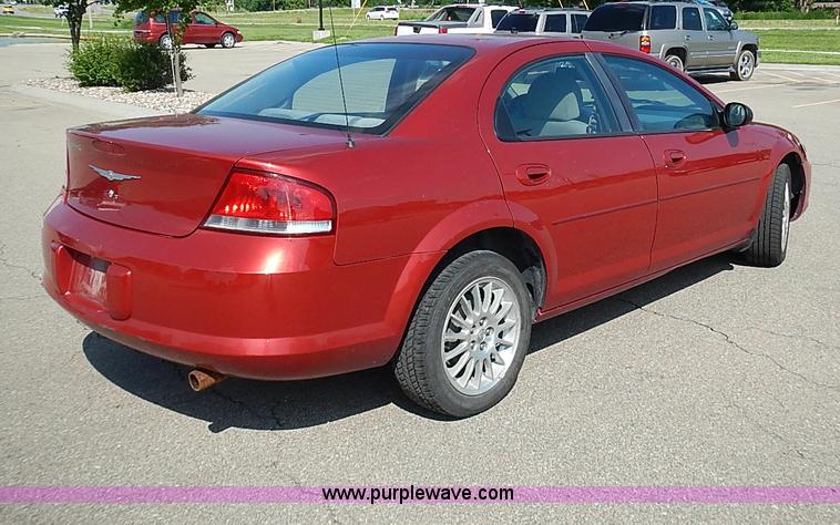 image for item I3610 2004 Chrysler Sebring
