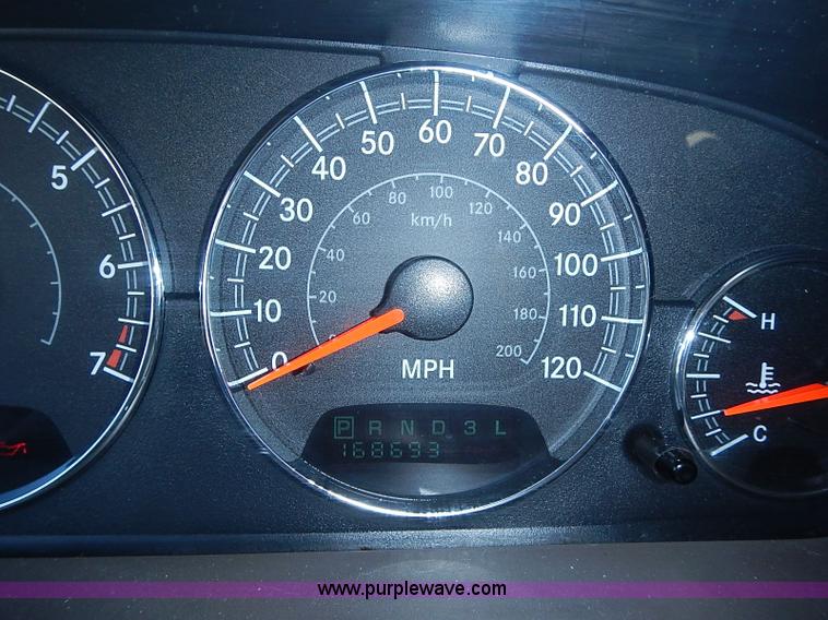 image for item I3610 2004 Chrysler Sebring