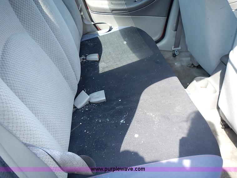 image for item I3610 2004 Chrysler Sebring