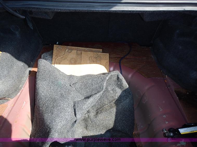 image for item I3610 2004 Chrysler Sebring