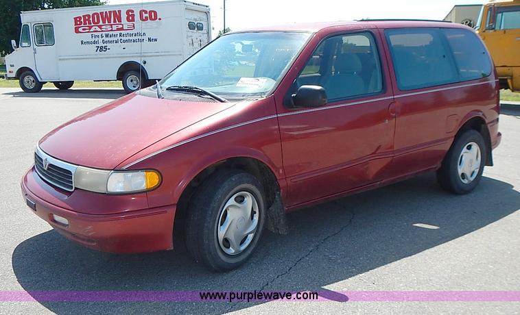 image for item I3611 1996 Mercury Villager GS van