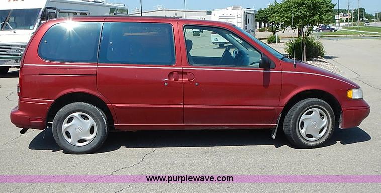image for item I3611 1996 Mercury Villager GS van