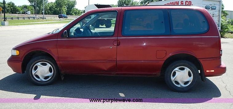 image for item I3611 1996 Mercury Villager GS van