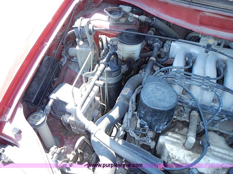 image for item I3611 1996 Mercury Villager GS van