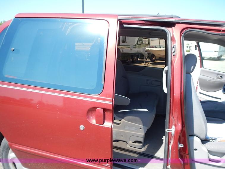 image for item I3611 1996 Mercury Villager GS van