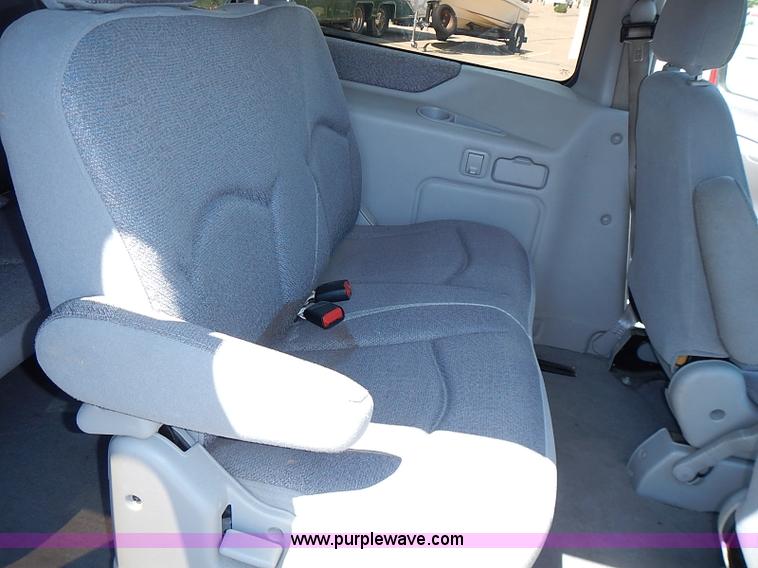 image for item I3611 1996 Mercury Villager GS van