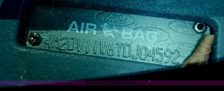 image for item I3611 1996 Mercury Villager GS van