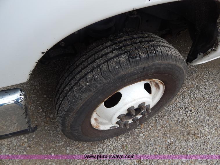 image for item I4681 2009 Ford E450 Goshen bus