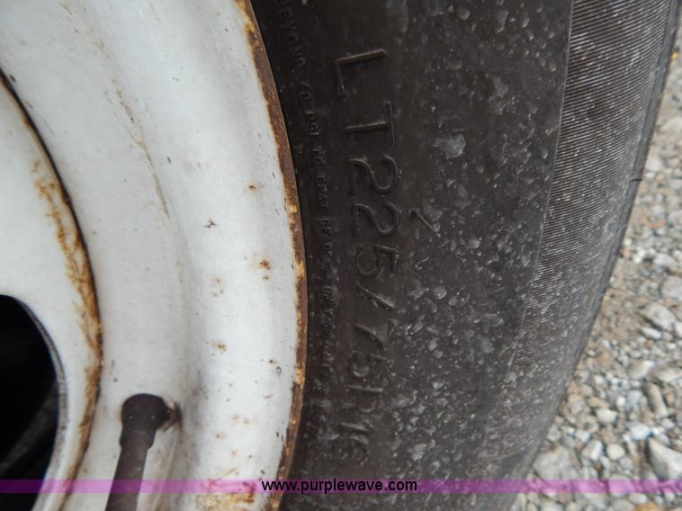 image for item I4681 2009 Ford E450 Goshen bus