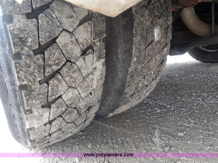 image for item I4681 2009 Ford E450 Goshen bus