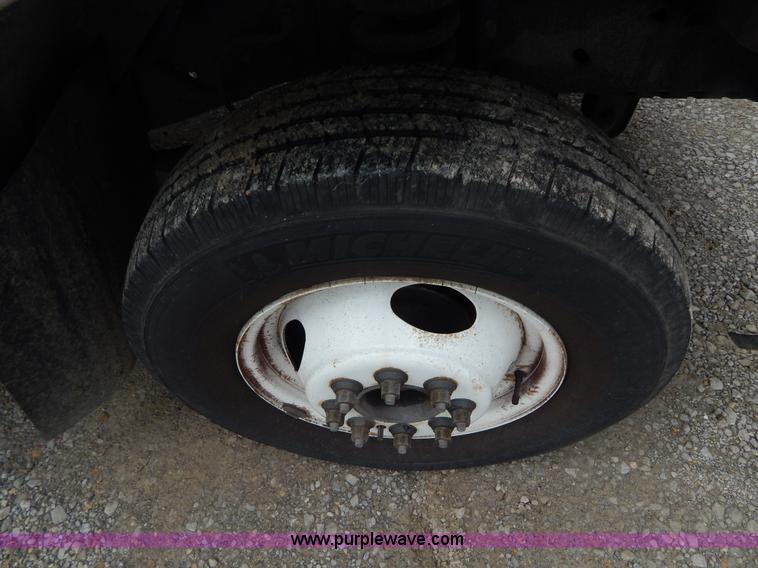 image for item I4681 2009 Ford E450 Goshen bus