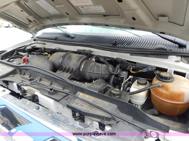 image for item I4681 2009 Ford E450 Goshen bus