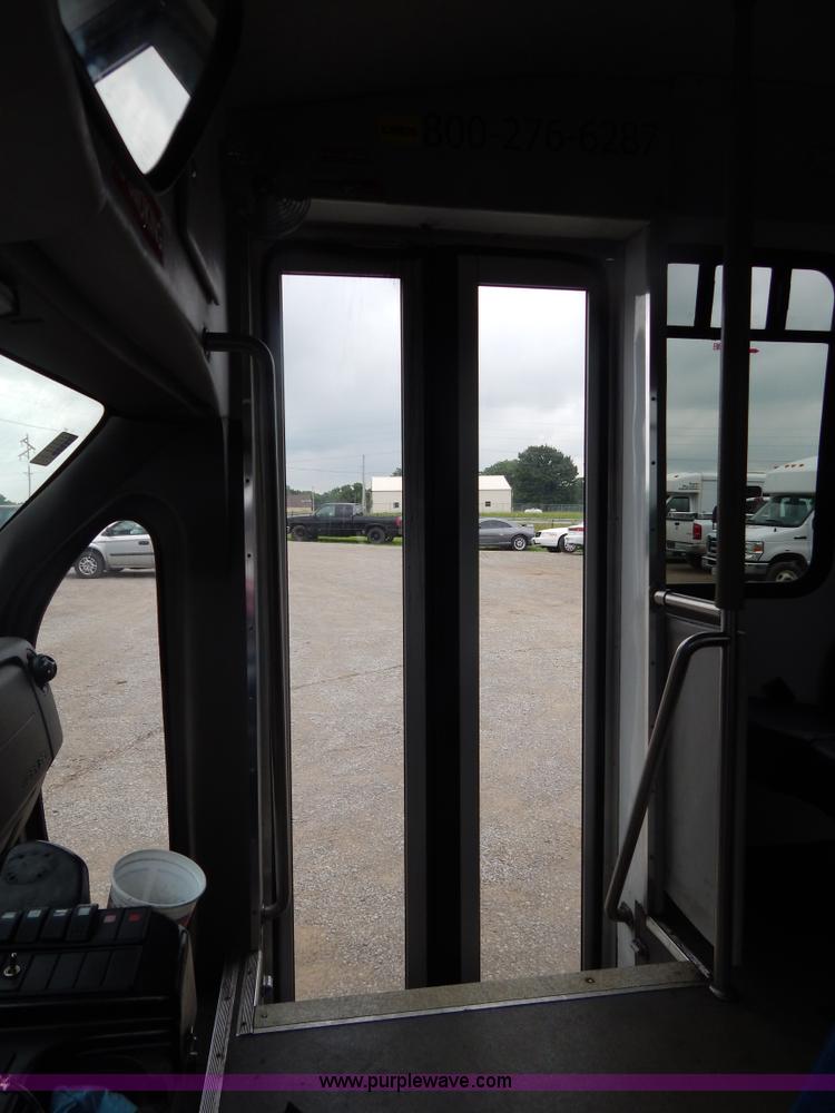 image for item I4681 2009 Ford E450 Goshen bus