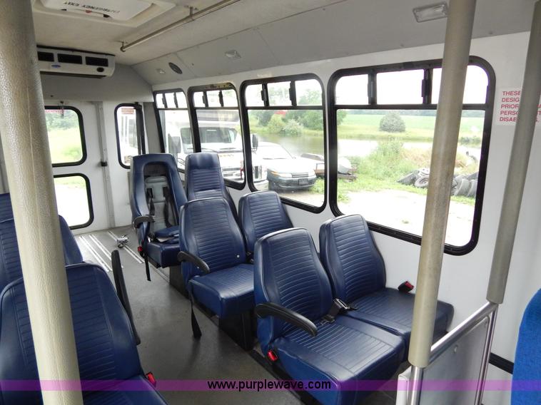 image for item I4681 2009 Ford E450 Goshen bus