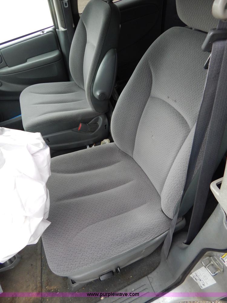 image for item I4682 2007 Dodge Grand Caravan SE van