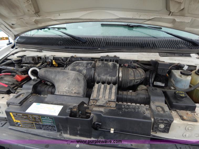 image for item I4683 2006 Ford E350 Super Duty Extended van