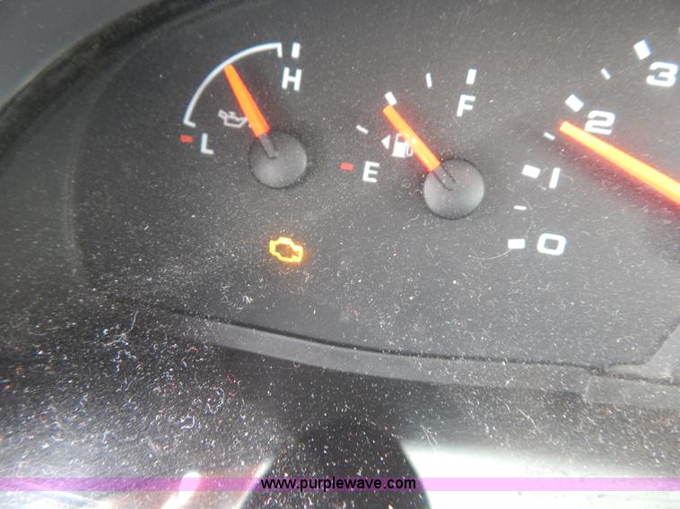 image for item I4683 2006 Ford E350 Super Duty Extended van