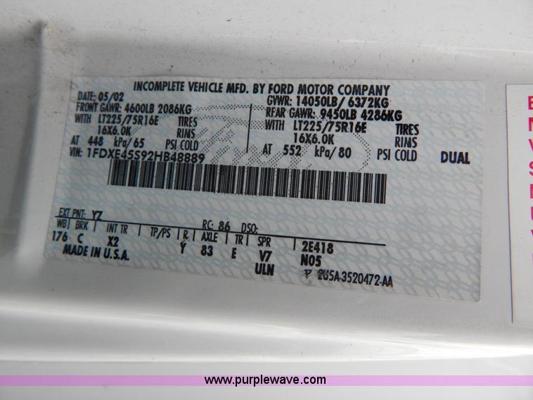 image for item I4684 2002 Ford Econoline E450 Braun bus