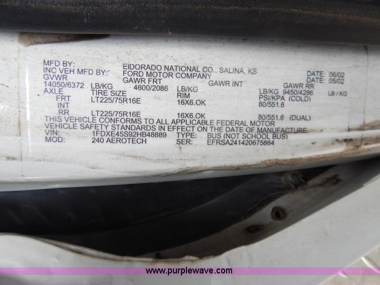 image for item I4684 2002 Ford Econoline E450 Braun bus