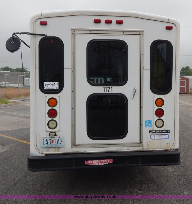 image for item I4686 2003 Ford E350 Goshen bus