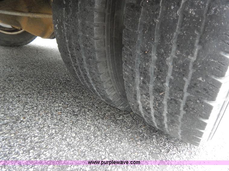 image for item I4686 2003 Ford E350 Goshen bus