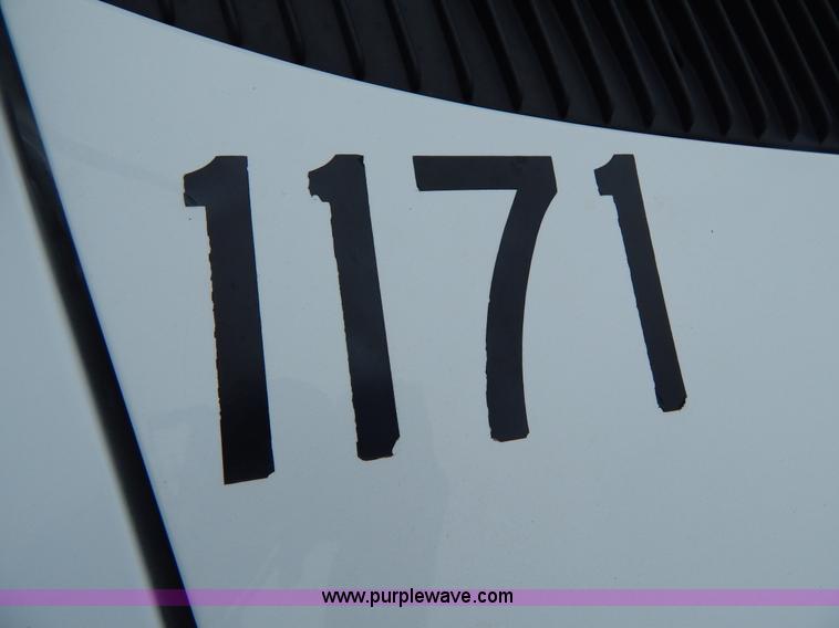 image for item I4686 2003 Ford E350 Goshen bus