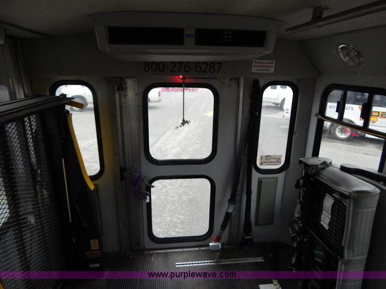 image for item I4686 2003 Ford E350 Goshen bus