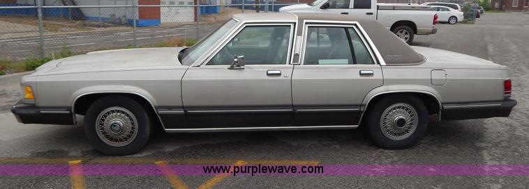 image for item I4687 1990 Mercury Grand Marquis GS