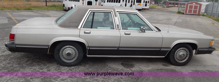 image for item I4687 1990 Mercury Grand Marquis GS