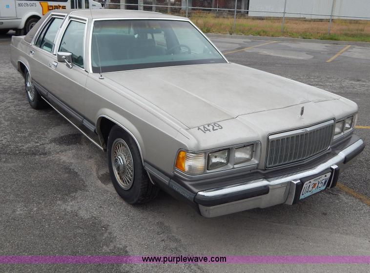 image for item I4687 1990 Mercury Grand Marquis GS