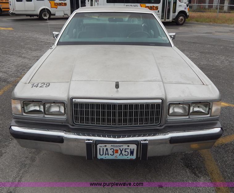 image for item I4687 1990 Mercury Grand Marquis GS