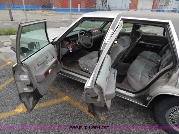 image for item I4687 1990 Mercury Grand Marquis GS