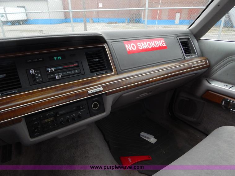 image for item I4687 1990 Mercury Grand Marquis GS