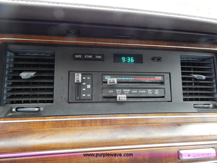 image for item I4687 1990 Mercury Grand Marquis GS