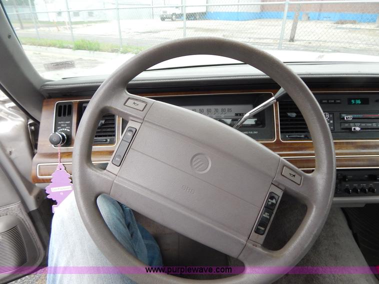 image for item I4687 1990 Mercury Grand Marquis GS