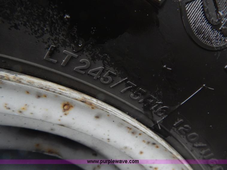 image for item I4691 2005 Ford E350 van