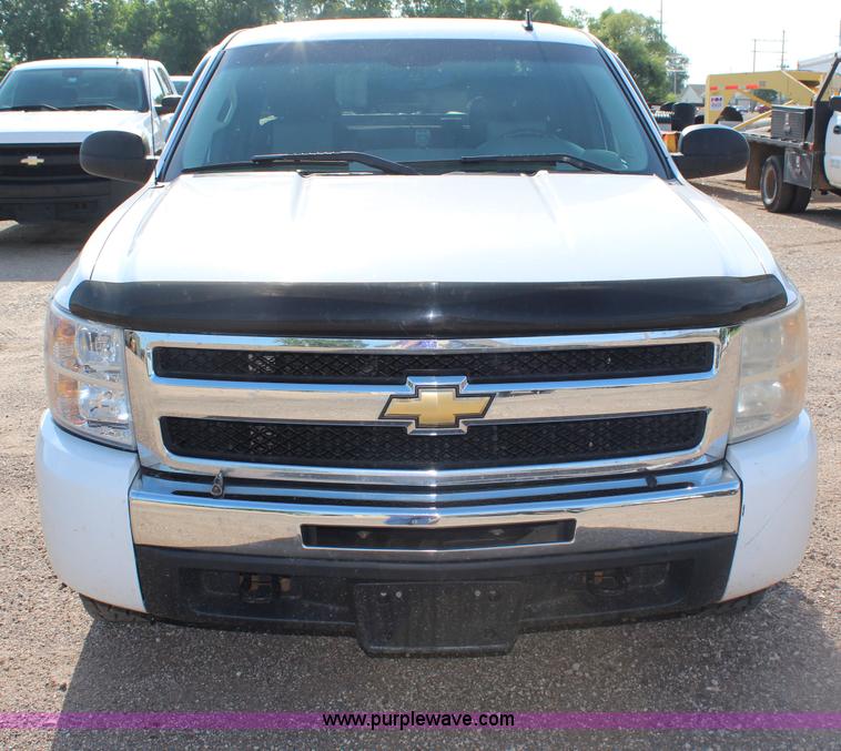image for item J2171 2008 Chevrolet Silverado 1500 Ext. Cab pickup truck