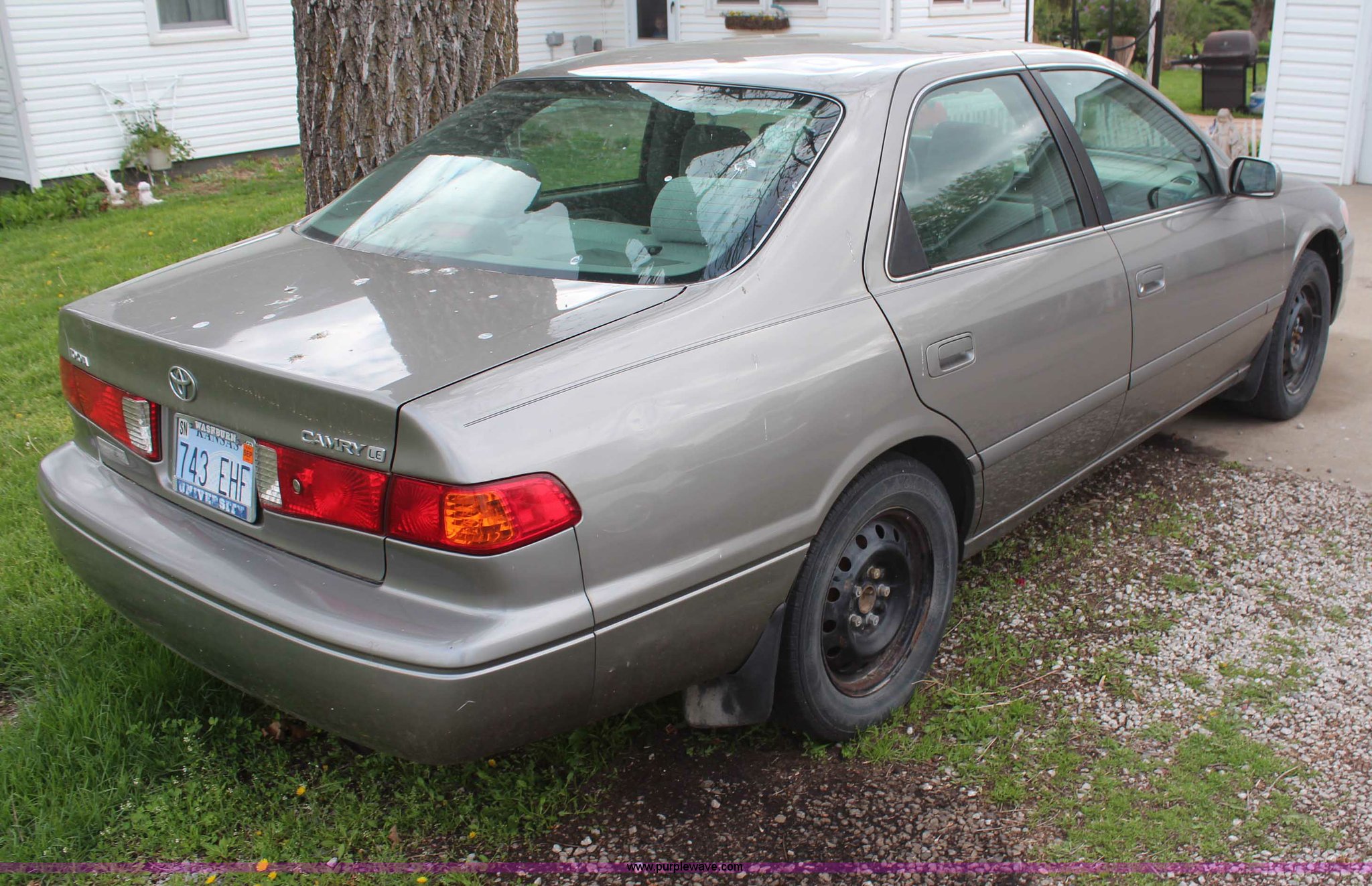 2000 Toyota Camry in Ottawa, KS Item AZ9833 sold Purple Wave