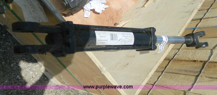 image for item AD9796 Cylinder