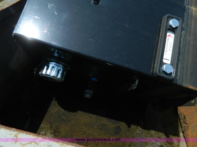 image for item AL9869 (2) oil reservoir tanks