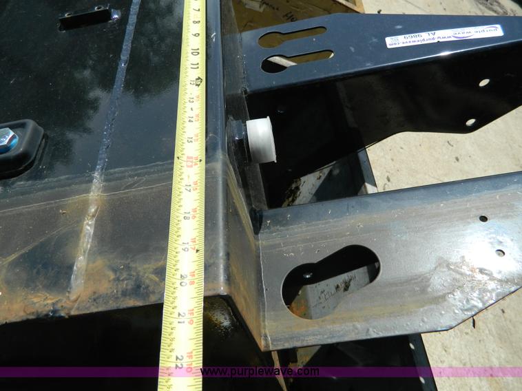 image for item AL9869 (2) oil reservoir tanks