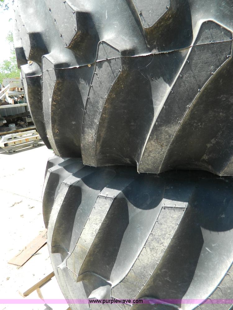 image for item AL9870 (2) 30.5L-R32 radial tires and wheels