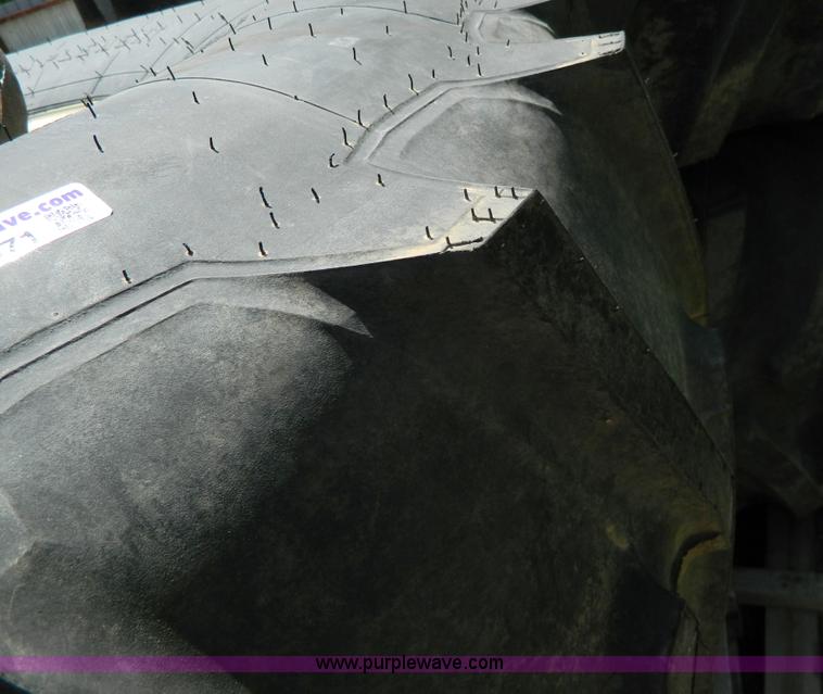 image for item AL9871 (2) 21.5L-16.1 power implement tires and wheels